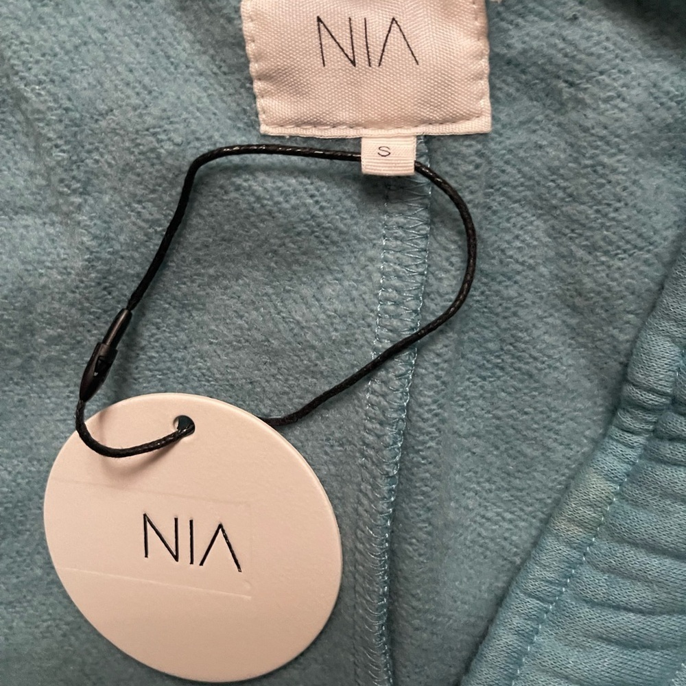 NIA
Women’s sweatpants
NWT
Size Small - Picture 2 of 2